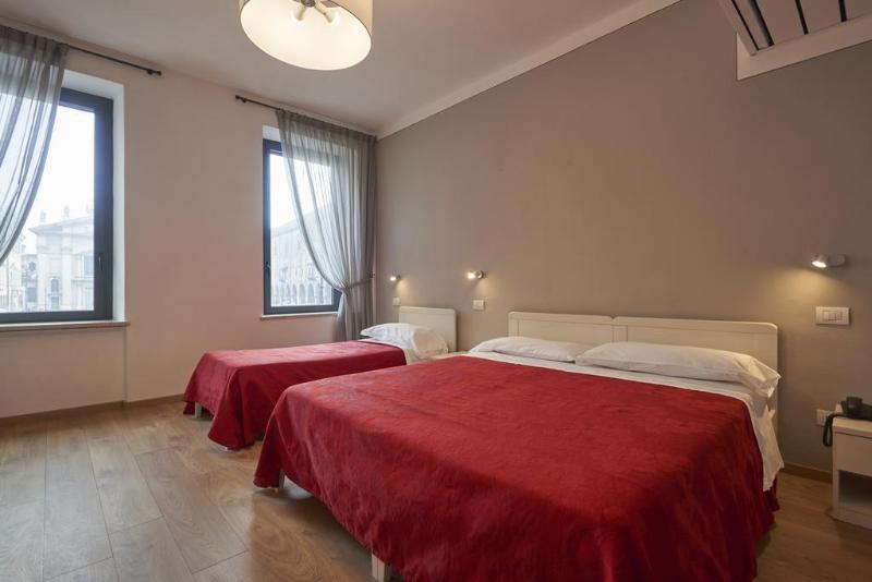 Hotel Due Guerrieri Mantova Exteriér fotografie
